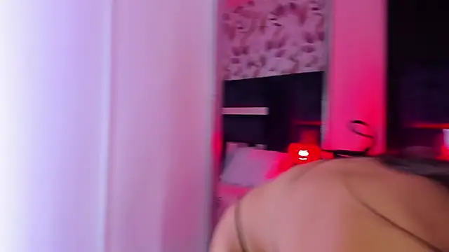 AmmyJones  online show from 02.17.25