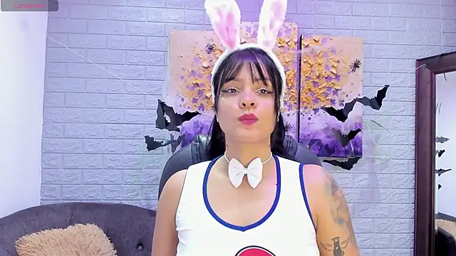 StefyGil  online show from 10.30.25