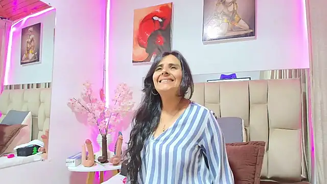 Snapshot of _Marcela__ chatting on 05.16.26 Marcela online show from 05.16.26