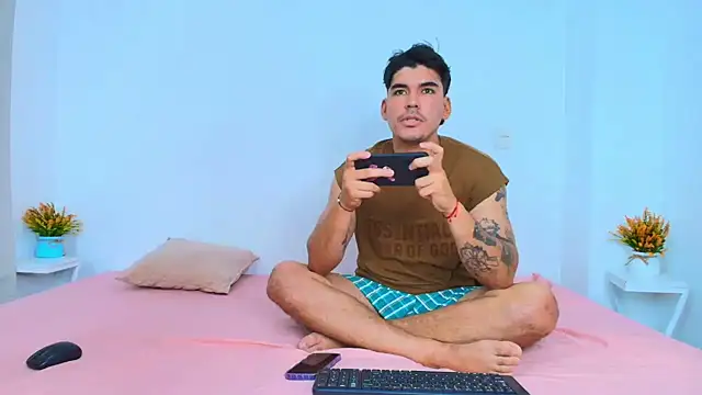jade and jake  online show from 07.14.26