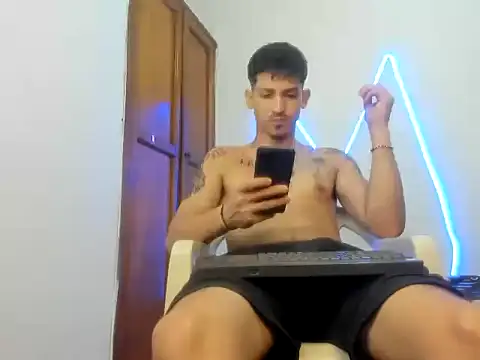 Snapshot of MasterSEX420 chatting on 02.08.26 MasterSEX420 online show from 02.08.26