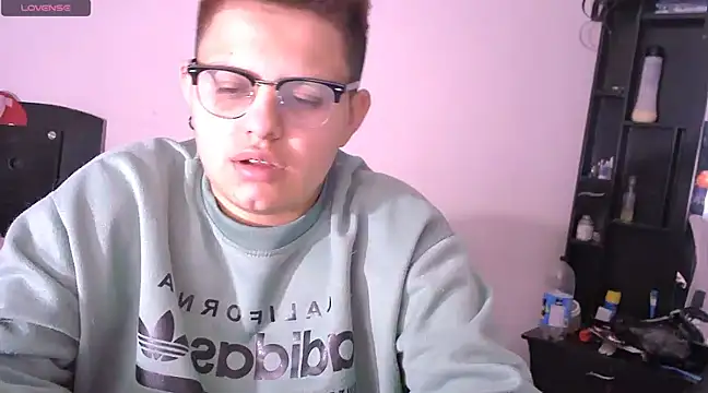 Snapshot of tatsumi_nao chatting on 12.22.24 tatsumi nao online show from 12.22.24