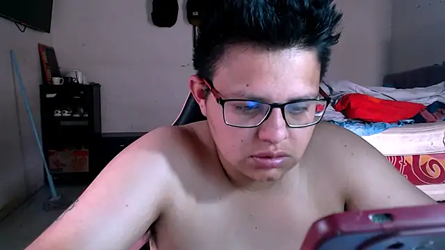 Snapshot of tatsumi_nao chatting on 10.30.25 tatsumi nao online show from 10.30.25