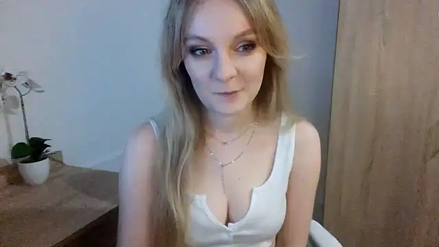 AlmaHoney online show from 03.17.25