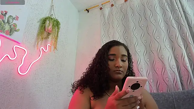 samanthaeliott22 online show from 10.03.25