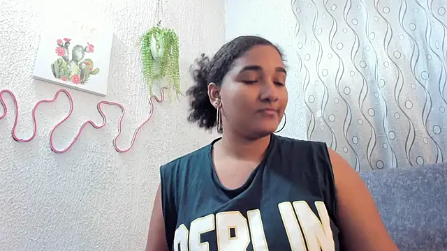 samanthaeliott22 online show from 10.15.25