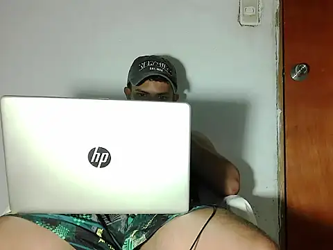 Snapshot of Latinsex2501 chatting on 06.22.26 Latinsex2501 online show from 06.22.26