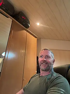 Snapshot of Rockburg chatting on 05.11.26 Rockburg online show from 05.11.26