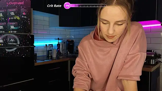 Snapshot of Kate_Sex_House chatting on 11.09.25 Kate Sex House online show from 11.09.25