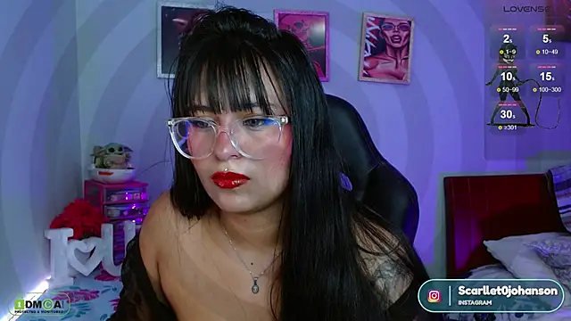 Miss scarllet  online show from 01.15.25