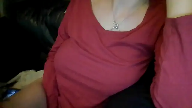 indie-rayne online show from 04.12.26