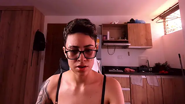 Cutie Shy  online show from 03.09.26