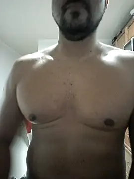 Snapshot of LatinMar chatting on 12.16.24 LatinMar online show from 12.16.24