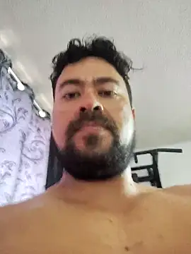 Snapshot of LatinMar chatting on 02.10.25 LatinMar online show from 02.10.25