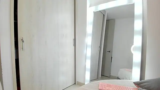 GabyFerrerr online show from 06.13.26