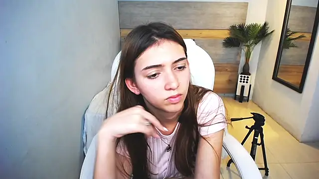 liseth fox online show from 12.10.24