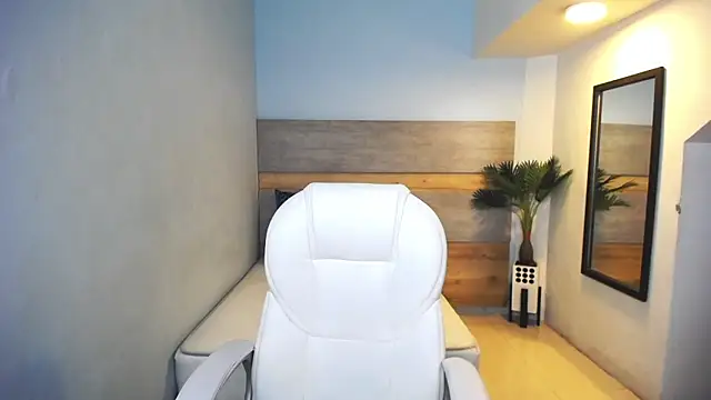 liseth fox online show from 12.19.24