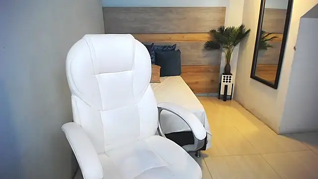 liseth fox online show from 01.07.25