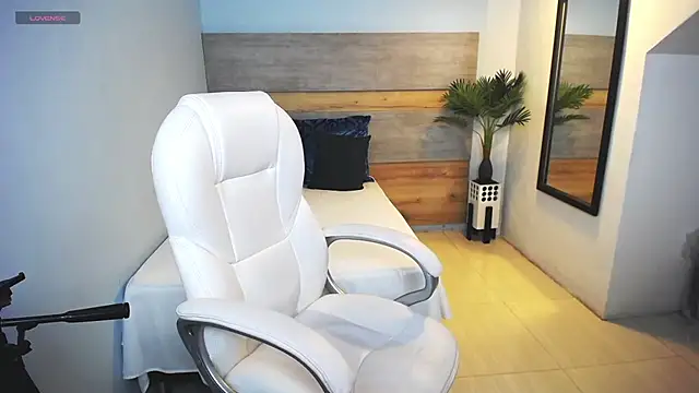 liseth fox online show from 02.05.25