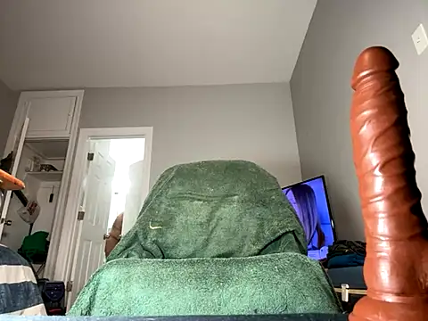 ChiRaqb8 online show from 11.10.25