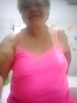 Snapshot of Madrastrahot69 chatting on 09.19.25 Madrastrahot69 online show from 09.19.25