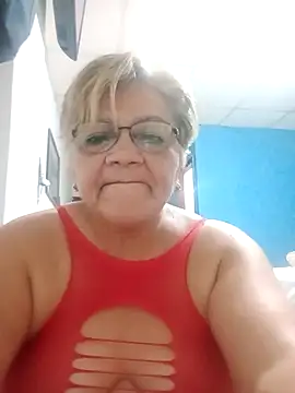 Snapshot of Madrastrahot69 chatting on 09.22.25 Madrastrahot69 online show from 09.22.25