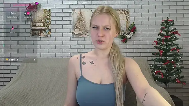EmiliaDuchess online show from 12.30.24