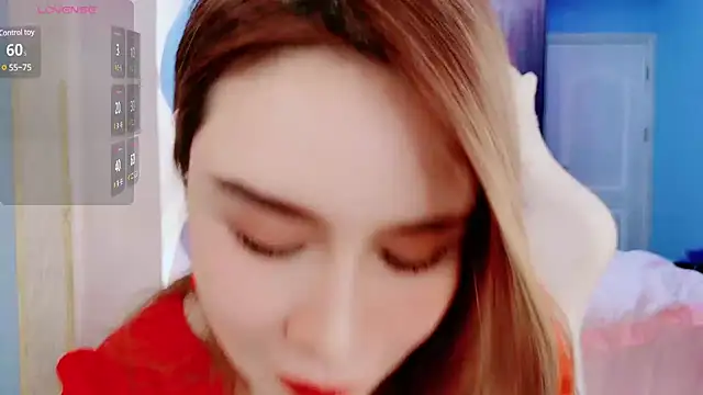 HU131452 online show from 02.05.25