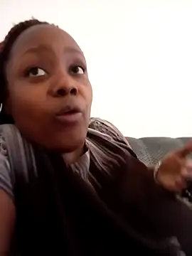 Miss Amani online show from 04.10.26