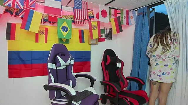 parejacaliente20154 online show from 06.12.26