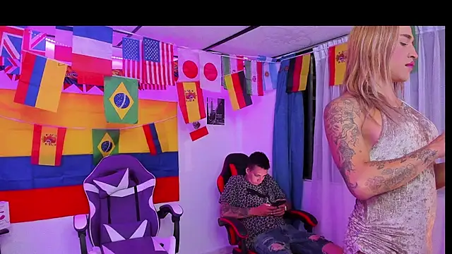 parejacaliente20154 online show from 07.02.26