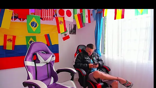 parejacaliente20154 online show from 07.08.26