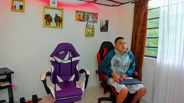 parejacaliente20154 online show from 07.15.26