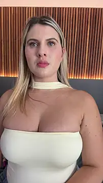 EmiilyAdams  online show from 02.13.26