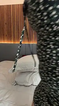 EmiilyAdams  online show from 02.26.26