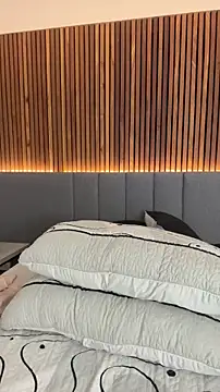 EmiilyAdams  online show from 04.29.26