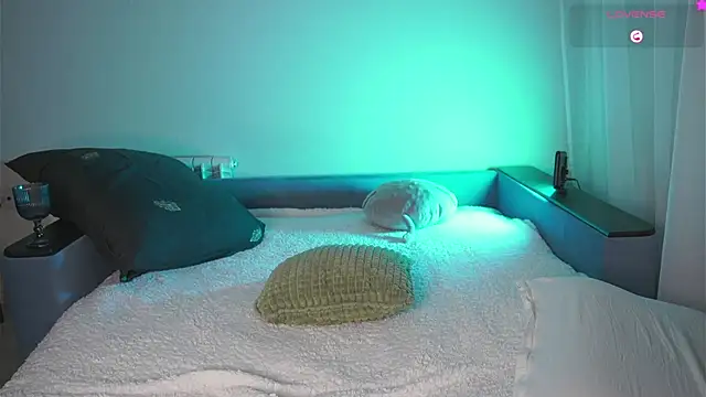 Snapshot of kiramirass chatting on 02.09.25 kiramirass online show from 02.09.25