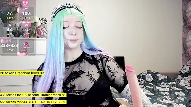 Snapshot of aya_katana chatting on 01.25.25 aya katana online show from 01.25.25