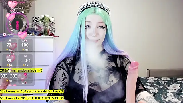 Snapshot of aya_katana chatting on 01.28.25 aya katana online show from 01.28.25