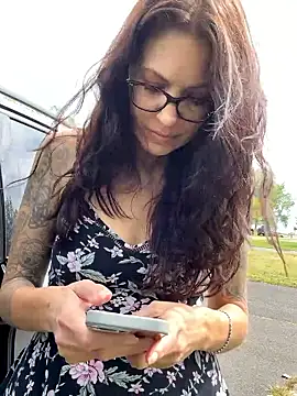 BeautifulMesss online show from 09.16.25