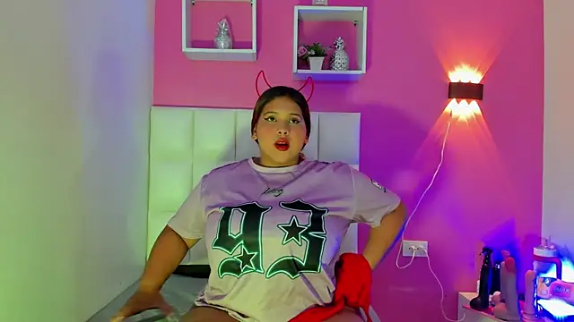 Alanna hot3 online show from 06.20.26