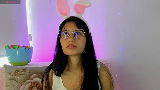 NayeCloud online show from 03.26.26