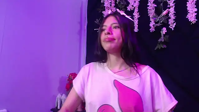 Sasha Petitte online show from 03.04.25