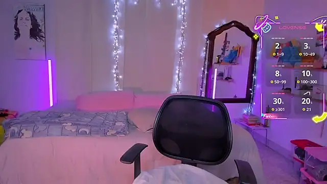 CuteRomi online show from 11.05.25