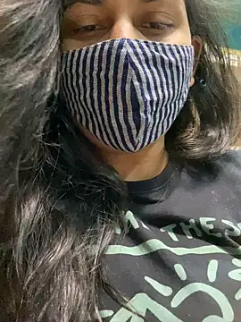 HaaniKaur online show from 01.10.25