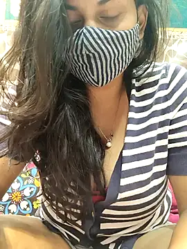 HaaniKaur online show from 01.16.25