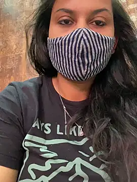 HaaniKaur online show from 03.04.25