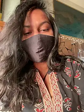 HaaniKaur online show from 01.14.26