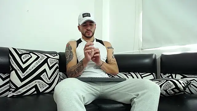 tommycash 777 online show from 07.28.26