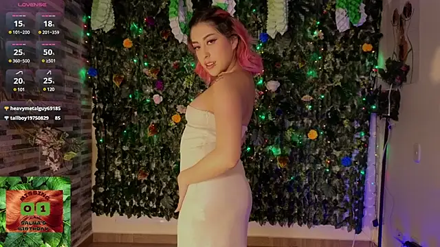 Snapshot of Hairyandsexysalma chatting on 03.19.25 Hairyandsexysalma online show from 03.19.25